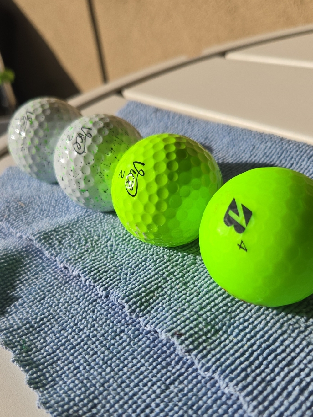 Mixed Set of Neon Golf Balls, Vice & Bridgestone (5)
